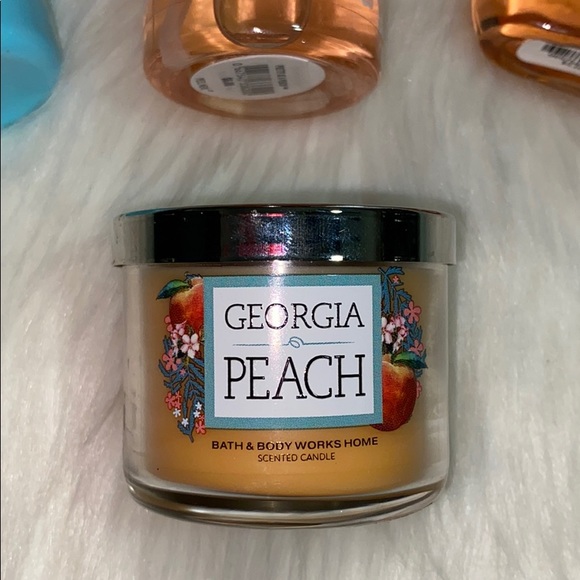 Bath & Body Works🍑 Gift Set - Picture 5 of 5